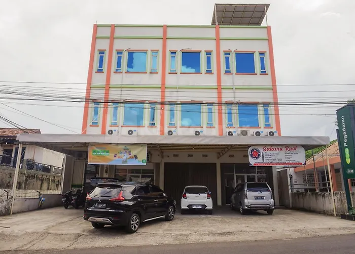 Sakura Kos RedPartner Bed & Breakfast Palembang